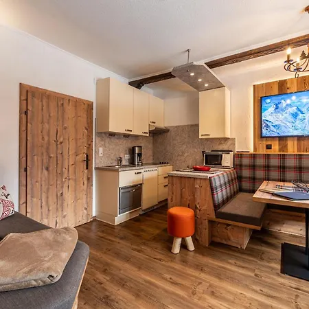 Daire Jaegerheim & Jaegerhaus *