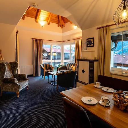 Jaegerheim & Jaegerhaus Апартаменты Эрвальд