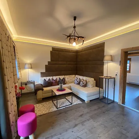 Jaegerheim & Jaegerhaus Апартаменты *